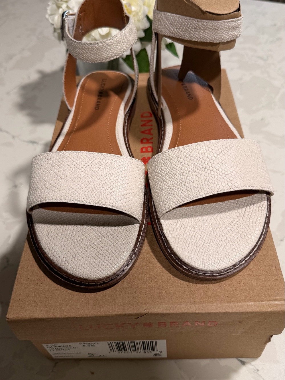 Lucky Brand Women's Kimaya Ankle-Strap Flat Sandals